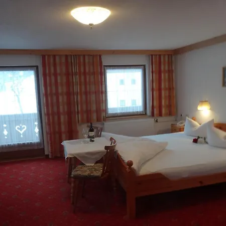 Walchenhof Гостевой дом Майрхофен