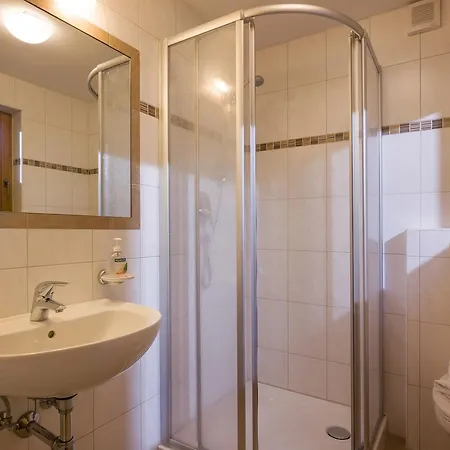 בית הארחה Walchenhof 3*